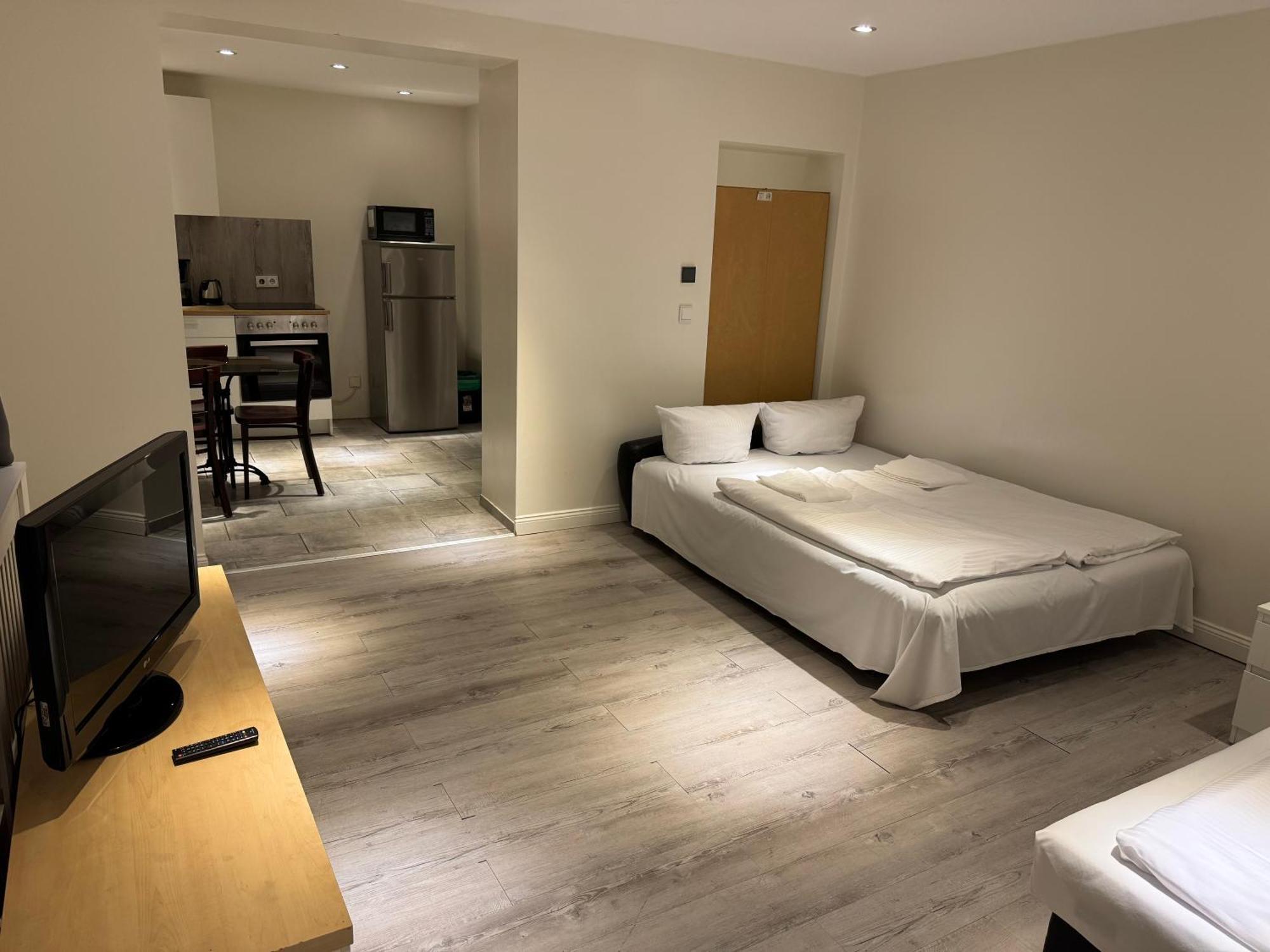 Avi City Apartments Mainhouse Дюссельдорф Экстерьер фото