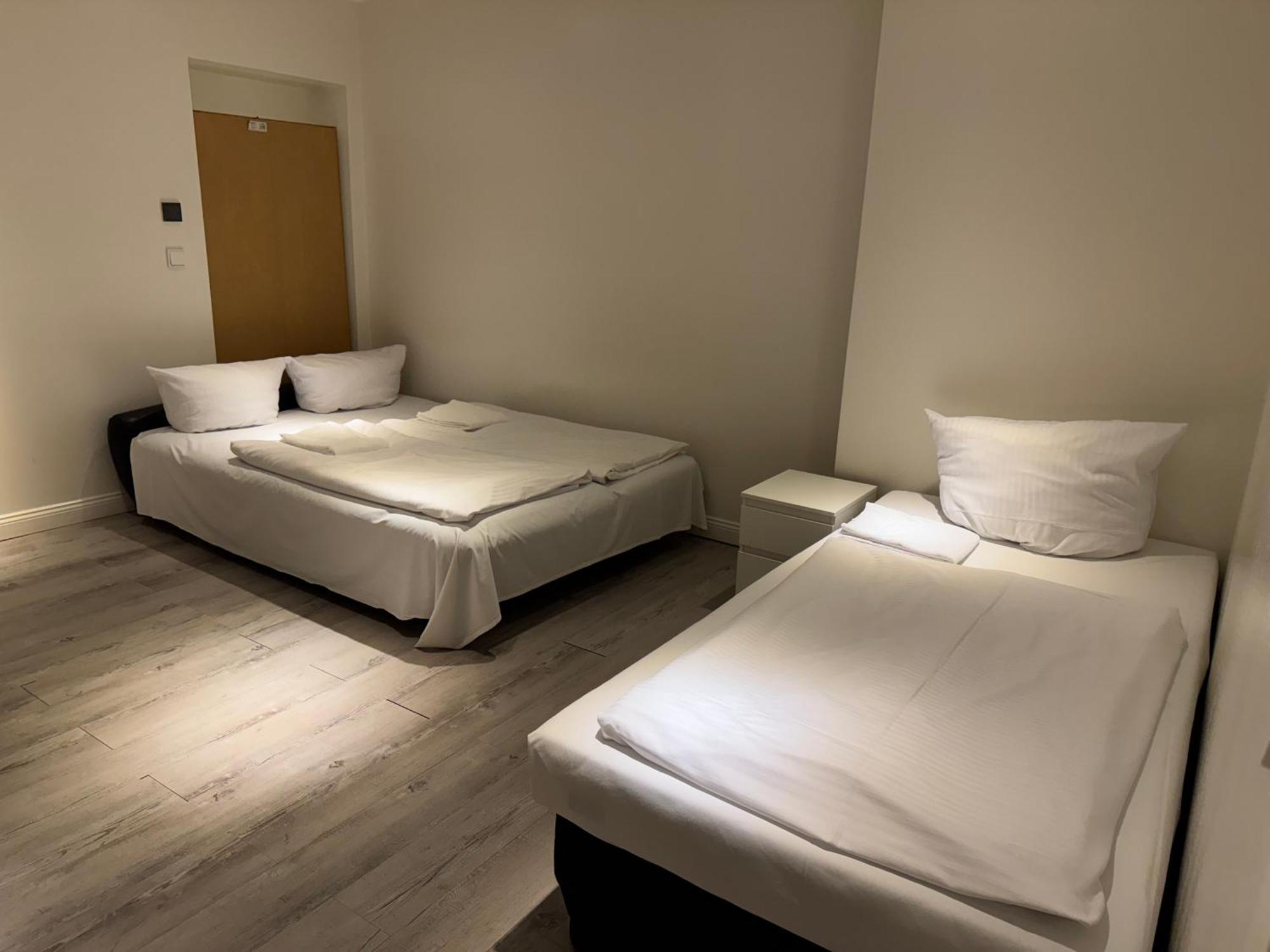 Avi City Apartments Mainhouse Дюссельдорф Экстерьер фото