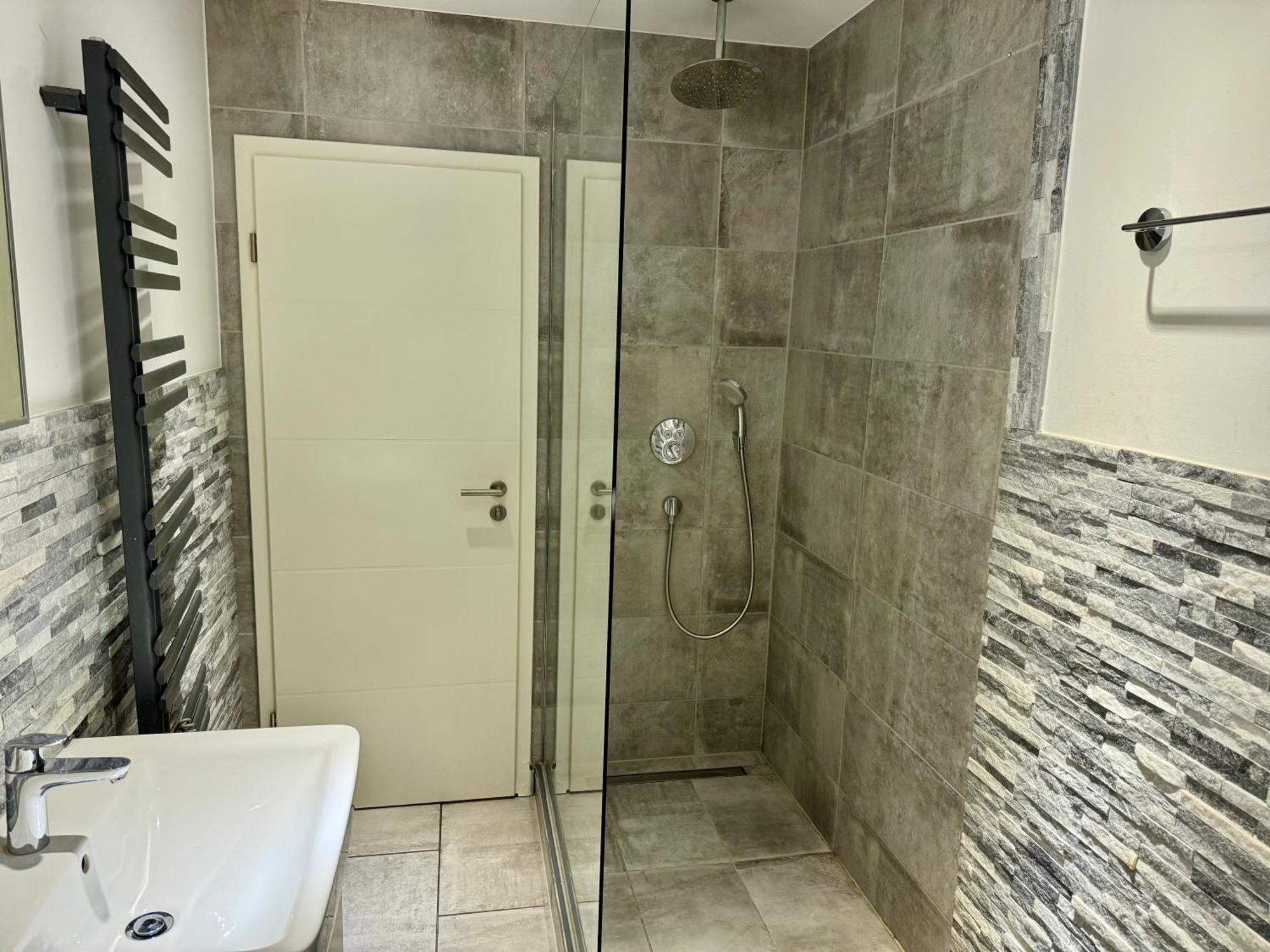 Avi City Apartments Mainhouse Дюссельдорф Экстерьер фото