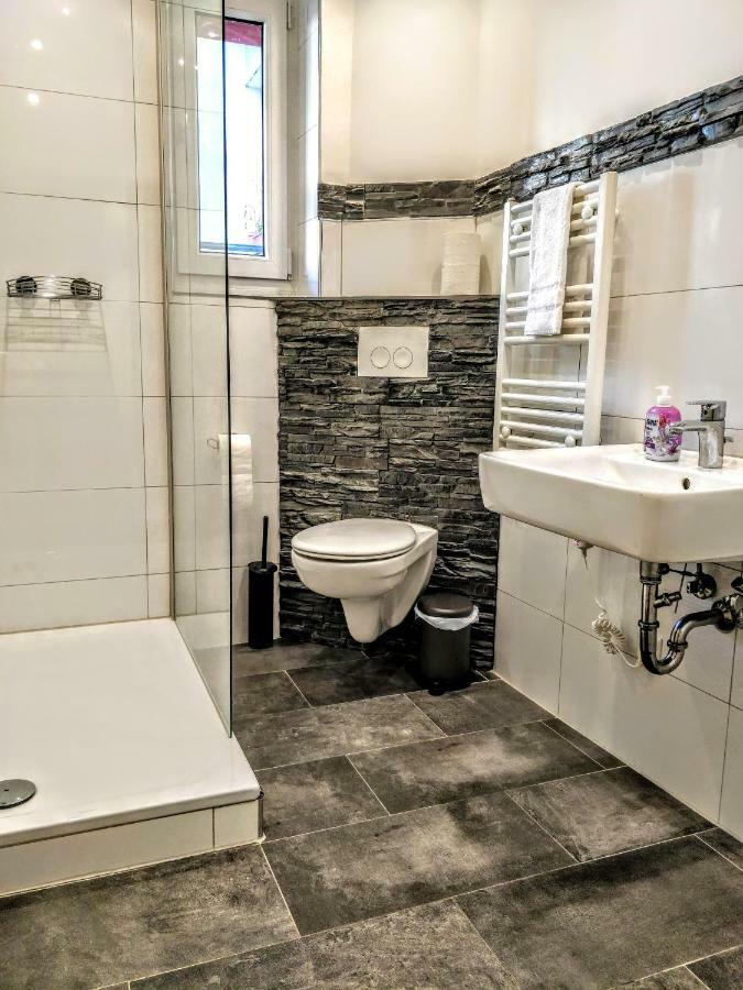 Avi City Apartments Mainhouse Дюссельдорф Экстерьер фото